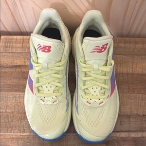 New Balance TWO WXY V5 Basketball Shoes Sneakers M 7.5 W 9